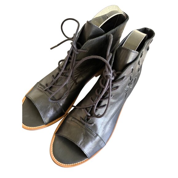 Coolway Leather Open-Toe Lace-Up Ankle Boots With Floral Cutouts Womens - Picture 13 of 14